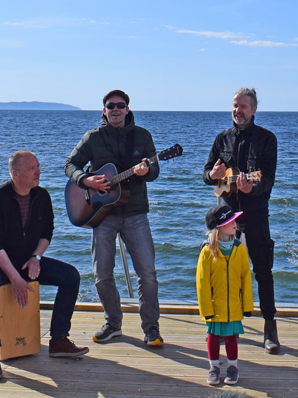 Donnerstag, 4. Juni 2026, 20h: Klappstuhl-Konzert „Ministry of Jump“ im Goldschmidt-Park