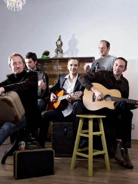 Samstag, 9. Mai 2026, 20.30h/ Einlass 20h: Wohnzimmerkonzert „Salon&nbsp;Erika“